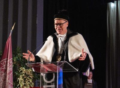 «Qui siamo diventati ciò che siamo»: emozioni, ricordi e riconoscimenti nella Giornata del Laureato UniMc