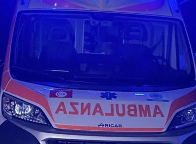 Fiastra, giovane precipita dal muraglione del castello dopo il concerto: trasferito a Torrette