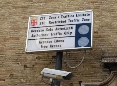 Macerata, la Giunta amplia la Ztl e rimodula gli accessi: nuove regole dal 29 novembre