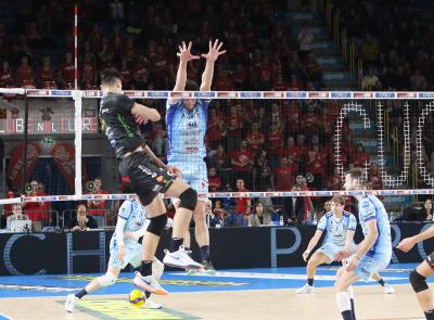 La Lube gioca con il cuore, la pratica Cuneo è archiviata in tre set