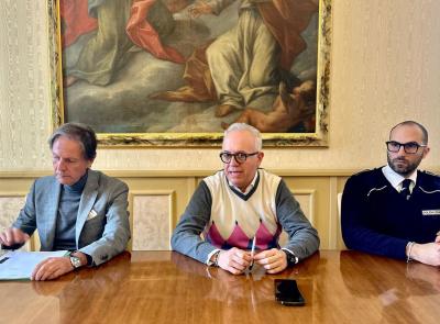 Civitanova, controlli h24 e sanzioni fino a 1600 euro: il Comune interviene sull'abbandono dei rifiuti