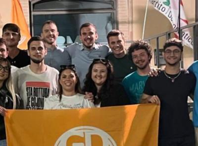 Giovani Democratici Macerata:  "Città rifatta con fondi Ue, ma il Comune invita chi è anti Europa"