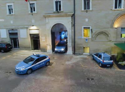 Rapina, truffa e maltrattamenti in famiglia: arrestato un 34enne a Macerata