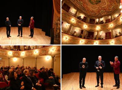 Teatro Comunale di Penna San Giovanni, apertura da tutto esaurito: Dighero incanta con Mistero Buffo