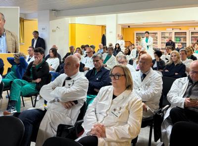 Macerata, l'assessore Calcinaro in visita all'ospedale: "L'Ast terza in Italia per miglioramento dell'assistenza"