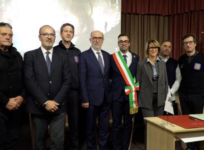 Sarnano, cittadinanza onoraria a Massimiliano Fedriga e alle Fondazioni Bocelli e OTB