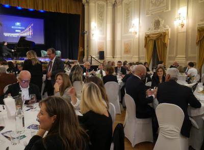 Sferisterio, cena di auguri a Macerata: mecenati e sponsor celebrano il successo del Mof (VIDEO)