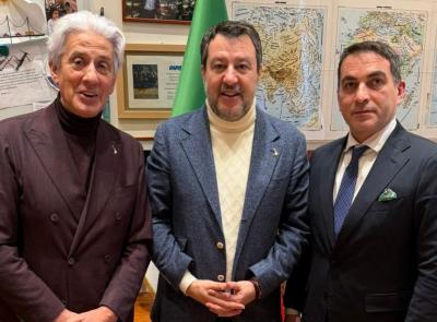 “Ego te baptizo piscem”: e Parcaroli vegano si ritrovò creato Sindaco