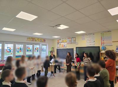 Un "seme" di libertà a Montecosaro: l'ippocastano di Anne Frank metterà radici alla scuola "Mandela"