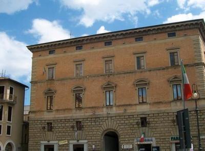 Tolentino, "Basta modestia!”: alle Gallerie Sangallo undici artisti riflettono sul mondo femminile