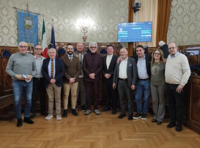 Parcaroli saluta il Consiglio provinciale: “Quattro anni intensi”. Approvate variazioni di bilancio e interventi urgenti