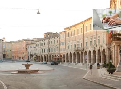 "Vivere connessi": corsi gratuiti per imparare a usare i servizi digitali