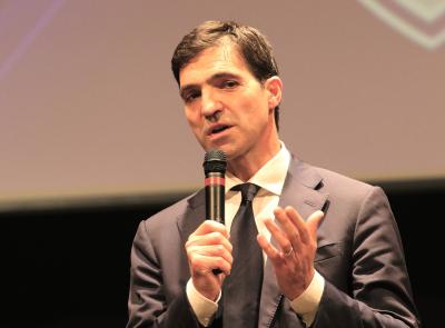 Spreco di plasma, Acquaroli difende Calcinaro: "Sfiducia? Non esiste"