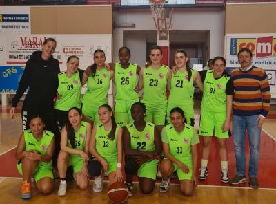 Pink Basket Macerata Under 15 femminile campione interregionale, pronta per spareggi verso fase interzona