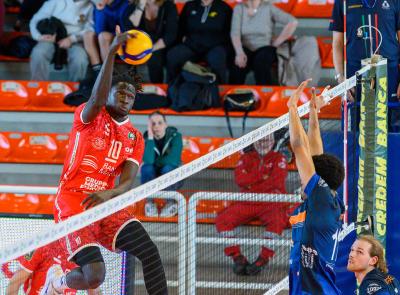 Macerata, Cantù regolata e settimo posto finale in classifica