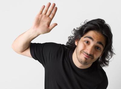 Macerata, Max Angioni debutta allo Sferisterio: la stand-up comedy approda in Arena