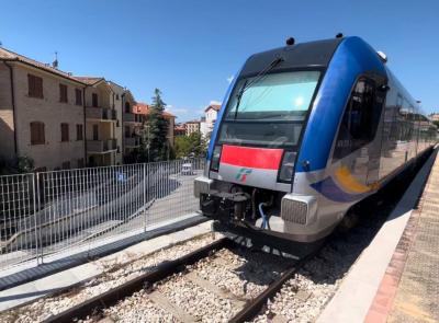 Lavori sulla linea ferroviaria Civitanova-Albacina: modifiche e cancellazioni fino al 27 giugno