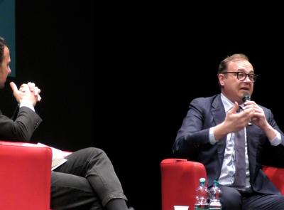 Cerno scuote Macerata a “Presente liberale”: «Trump un meraviglioso pungolo, chi pensa diverso alimenta la democrazia» (VIDEO)