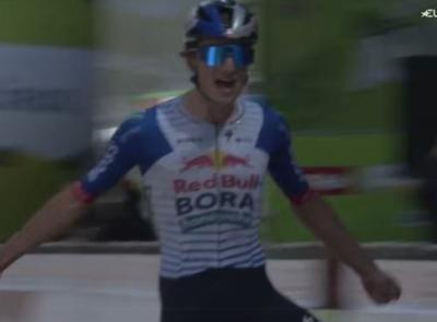 Camerino, Pellizzari c'ha preso gusto: vittoria in volata al Tour of the Alps, è leader della generale