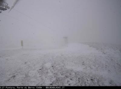 Neve di maggio sui Sibillini: imbiancate Frontignano e Bolognola