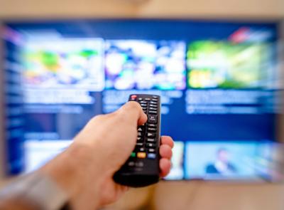 Abbonamenti pay tv e rinnovi automatici con richieste di soldi: sono legali?