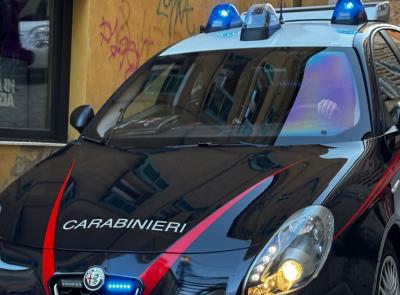 Violenza sessuale e lesioni a Milano: scovato a Macerata dai carabinieri, 27enne in manette