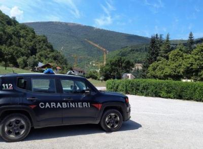 Sorpresi dalle telecamere a rubare in una casa a Visso: incastrati due operai della ricostruzione