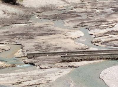 Lago di Fiastra più basso di 8 metri: riaffiora l’antico borgo sommerso di San Lorenzo