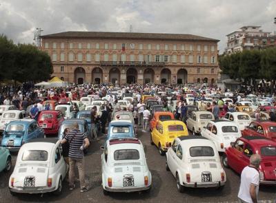 Civitanova in 500, torna il raduno delle storiche utilitarie: percorso, orari e il settimo Memorial Pietro Quintabà