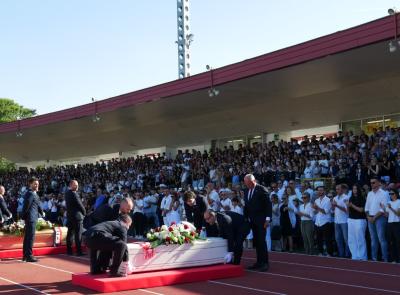 Macerata si ferma per l'addio a Nicolas, Daniele e Giorgio: "Rimarrete la migliore gioventù" (FOTO)