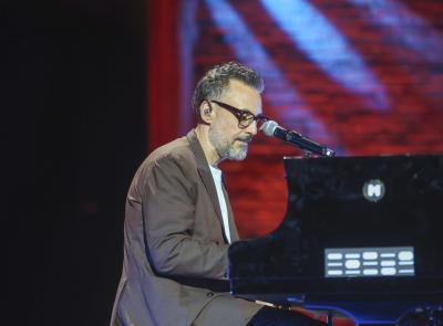 Musicultura 2026, Brunori Sas incanta lo Sferisterio nella prima serata