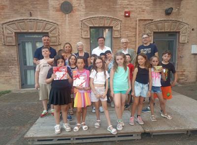 "Tolentino da colorare": i bambini della scuola King ridisegnano i monumenti feriti dal sisma