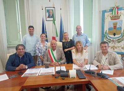 Differenziata sotto l'ombrellone a Civitanova, Porto Recanati e Potenza Picena: le novità del Cosmari