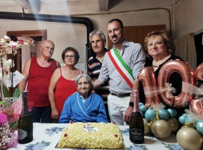 Ida Montanari spegne 103 candeline: è festa a Matelica
