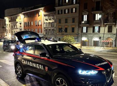 Folle inseguimento nella notte tra Corridonia e Macerata: 21enne finisce in una scarpata e viene arrestato