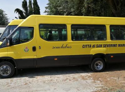 San Severino, il trasporto scolastico diventa digitale: domande online sulla piattaforma Simeal
