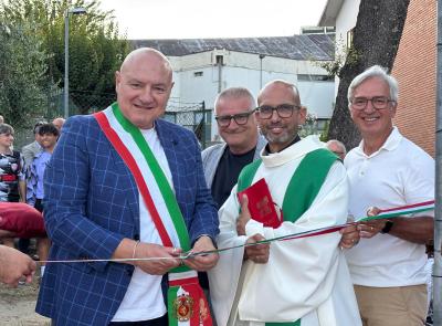 Recanati, inaugurato il nuovo campetto polivalente di Villa Teresa (FOTO)