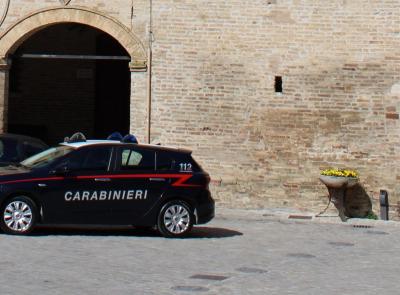 Truffa dello specchietto a Montelupone: donna 88enne consegna 600 euro, denunciato un uomo