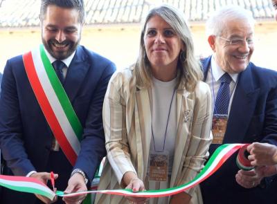 I polittici dei Crivelli tornano al pubblico: apre la mostra nella Pinacoteca di Monte San Martino