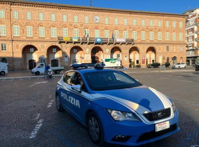Civitanova, ubriaco crea caos in un bar e aggredisce un poliziotto: arrestato 53enne