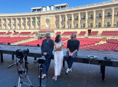Il Trovatore prende fuoco: dietro l'allestimento dello Sferisterio con Louis Désiré e Diego Méndez (Video)