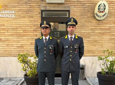 Guardia di Finanza Civitanova, il luogotenente Fabio Piola va in congedo dopo 40 anni di servizio