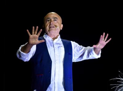 Urbisaglia, il maltempo ferma lo spettacolo di Paolo Cevoli: si recupera il 25 agosto all'Anfiteatro Romano