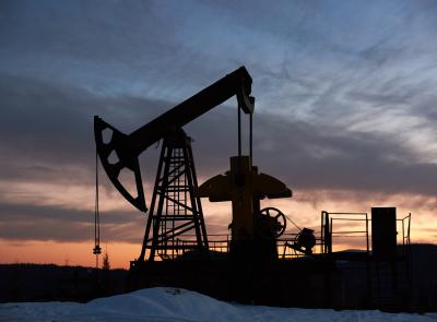 Petrolio ai minimi, l'America a un bivio: shale, benzina a buon mercato e il dilemma di Washington