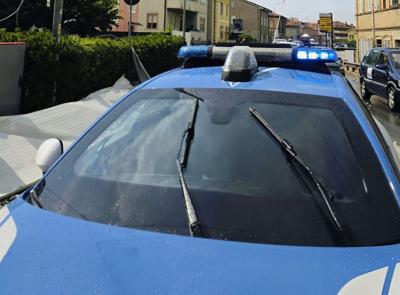 Civitanova, rissa sulla spiaggia libera: volano pugni tra due uomini. Uno fugge l'altro resta ferito