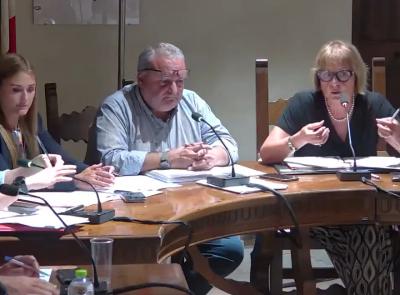 Montefano unita contro la discarica: ok del consiglio, mandato pieno alla sindaca per le azioni legali