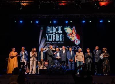 Marche in Vetrina, piazza gremita per la 21ª edizione a Castelraimondo