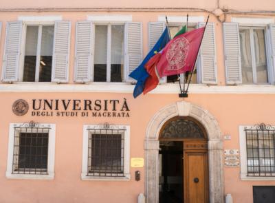 Università di Macerata, fino a 500 euro di riduzione sulle tasse per i percorsi abilitanti dei docenti