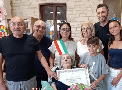 Tolentino festeggia Palma Fermanelli: la "nonnina" della città compie 103 anni