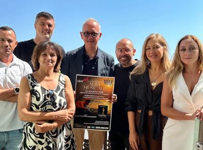 Civitanova, l'alba con il violino di Valentino Alessandrini: torna l'evento in spiaggia, ecco le novità